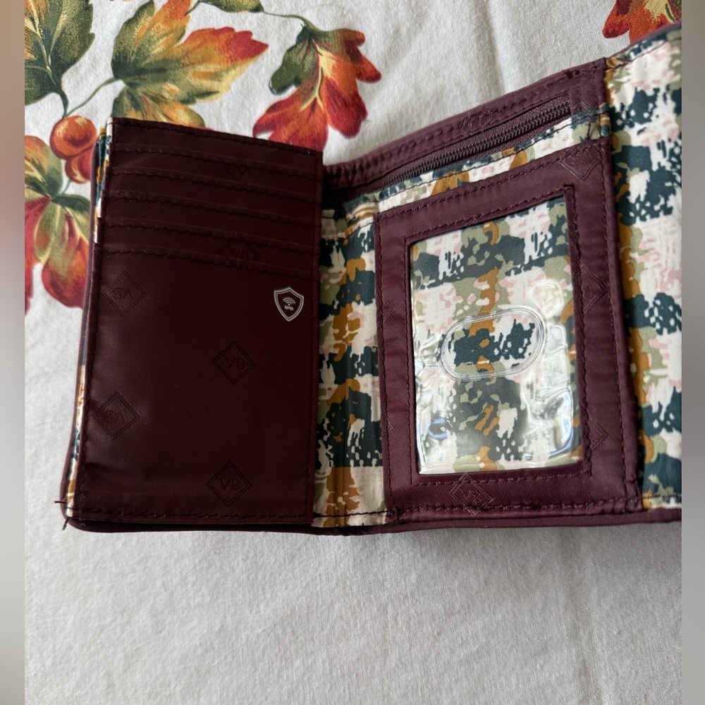 🆕Vera Bradley TriFold Wallet